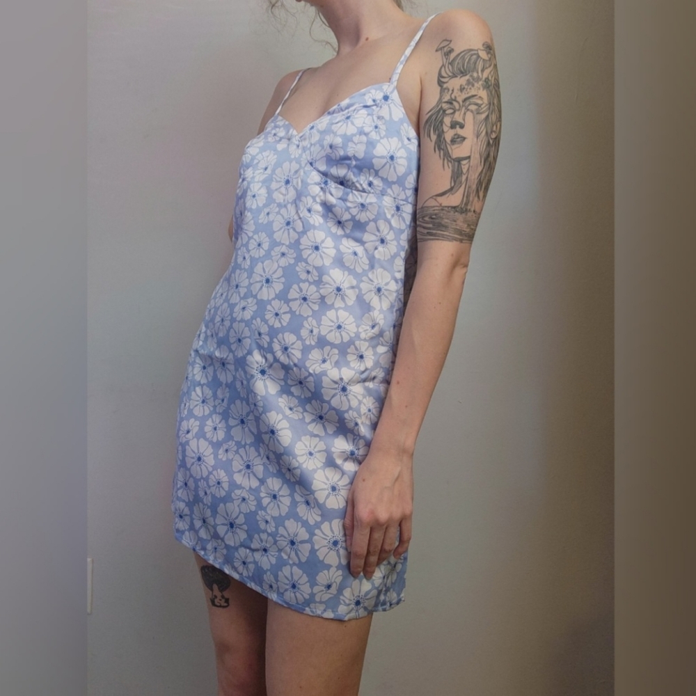 RSQ Floral Open Back Satin Dress Size S